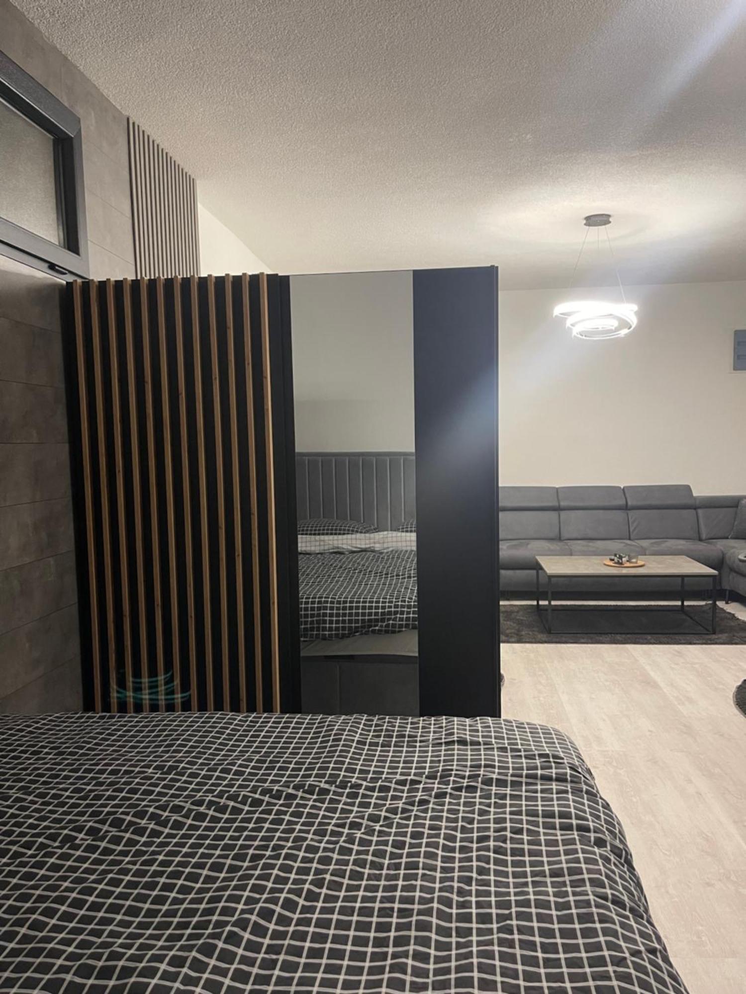 Apartman Kis 亚伊采 外观 照片
