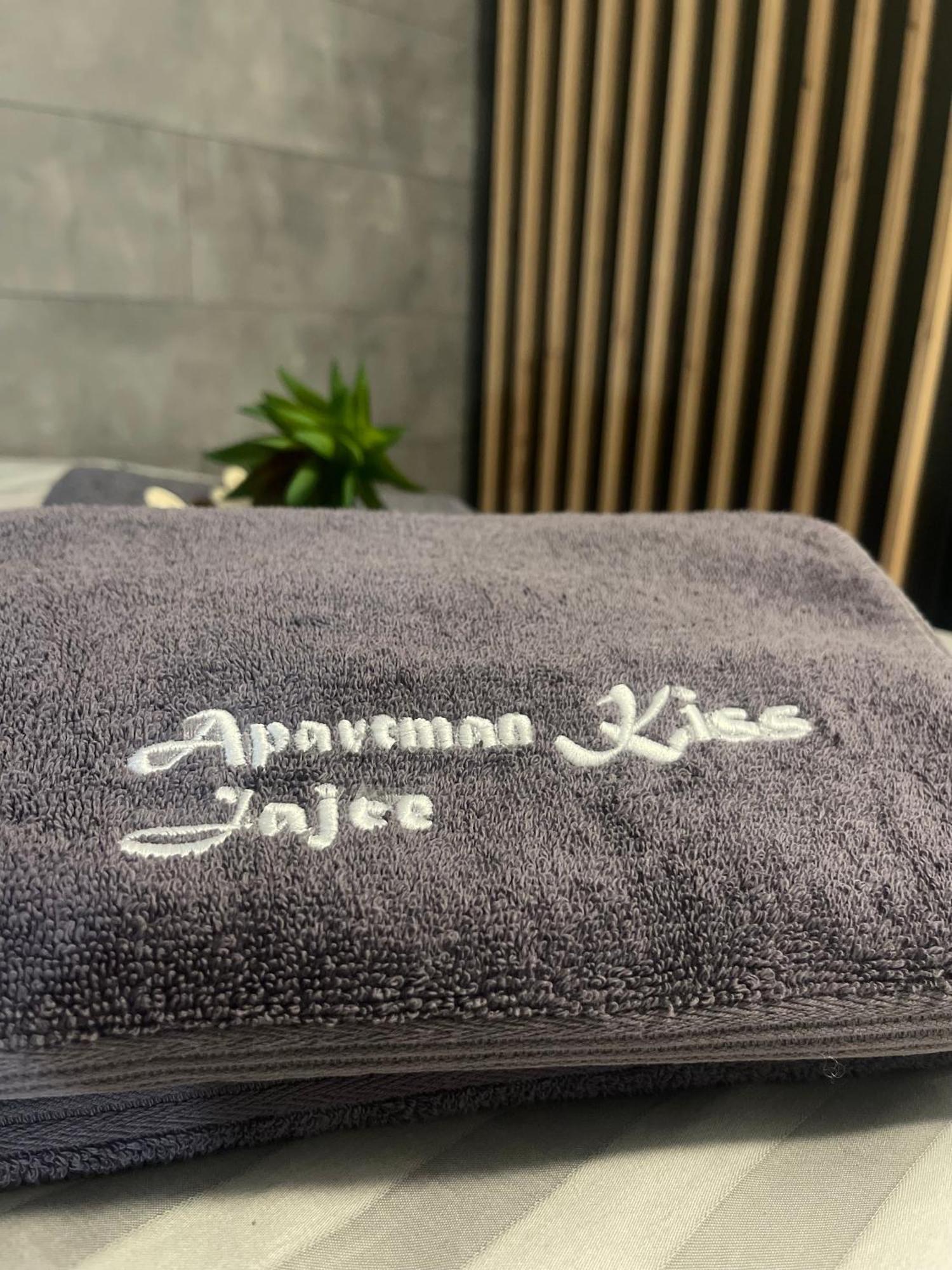 Apartman Kis 亚伊采 外观 照片