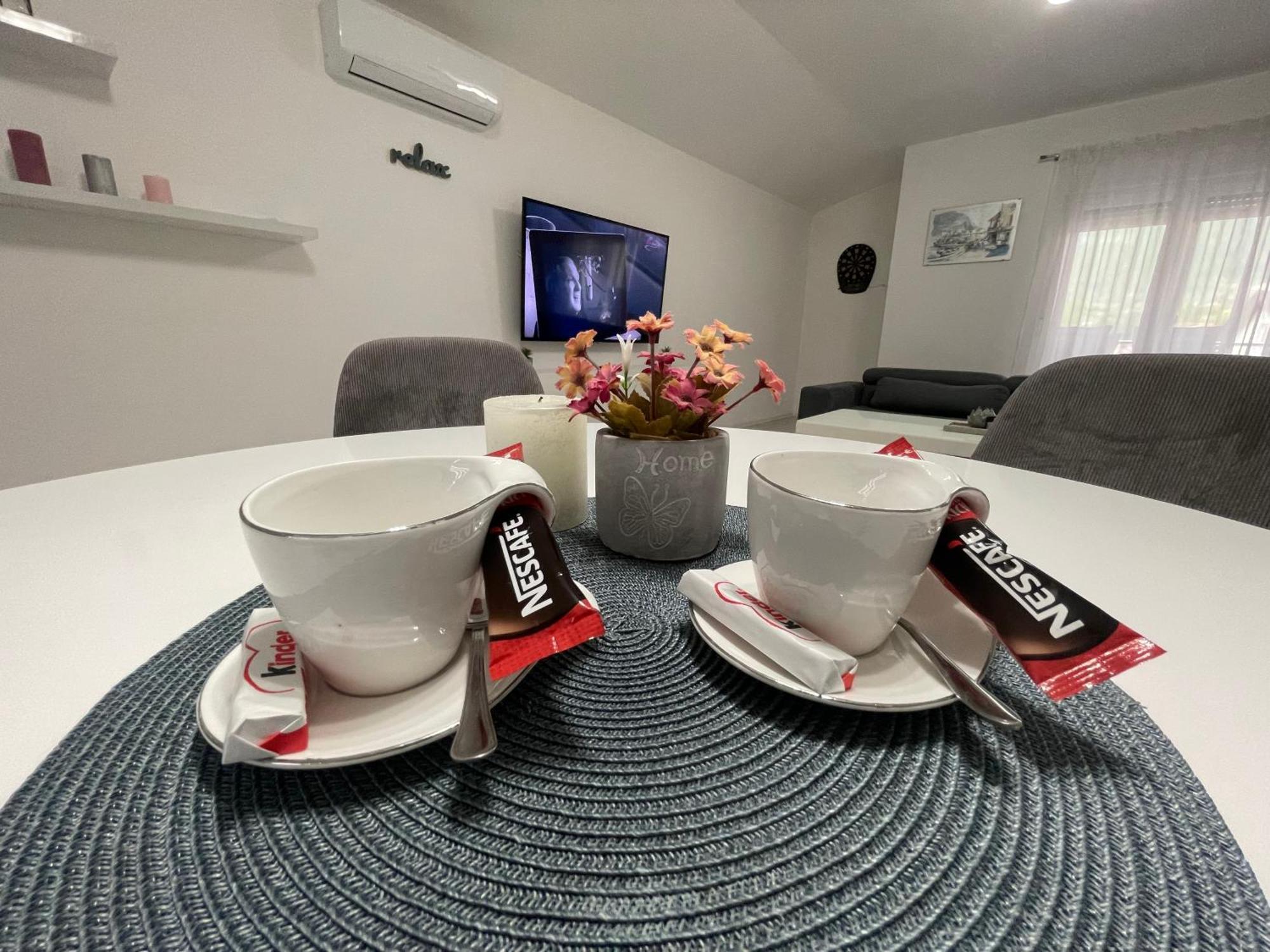 Apartman Kis 亚伊采 外观 照片